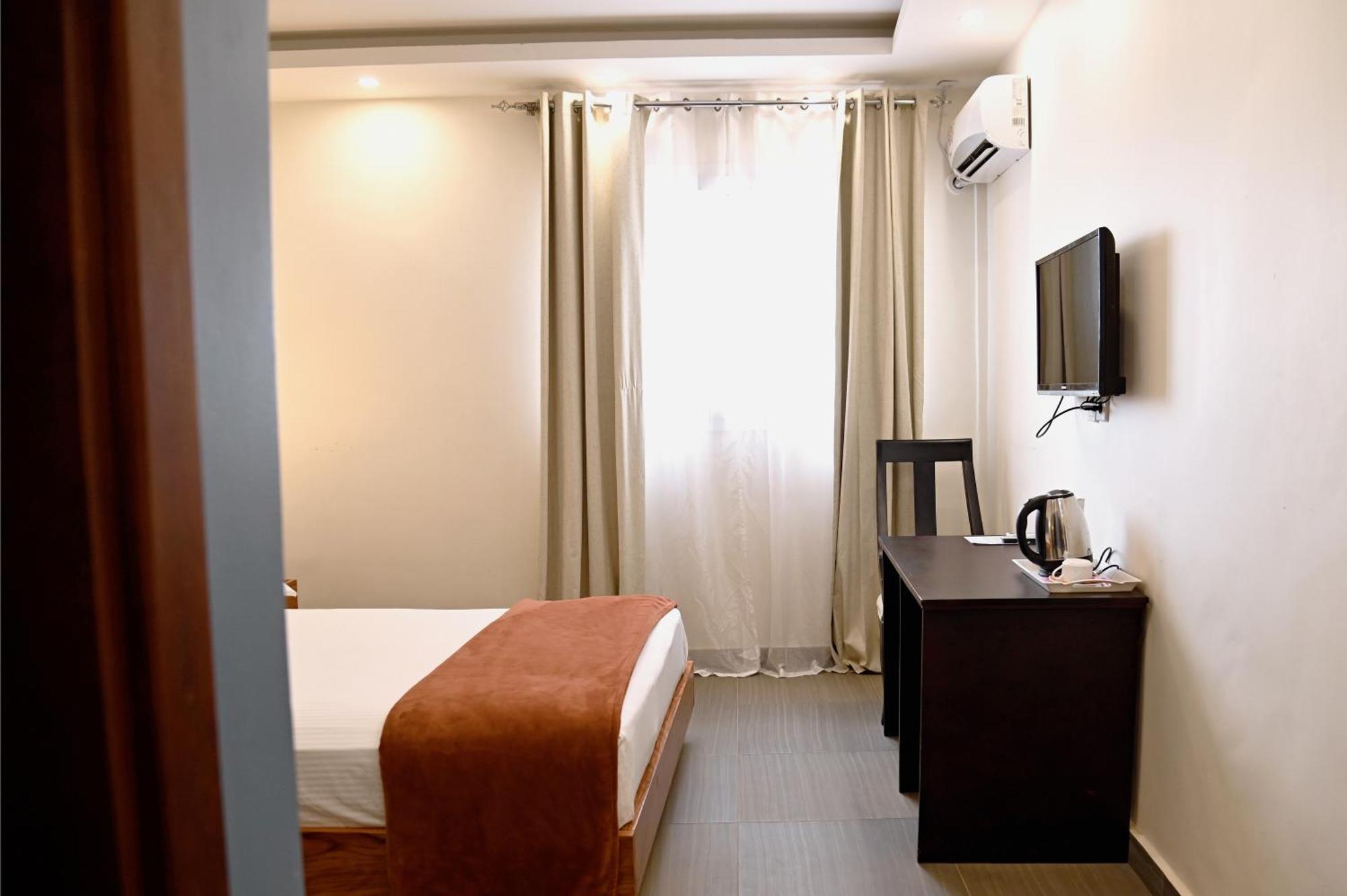 Cincinnati Hotel Yaoundé Εξωτερικό φωτογραφία